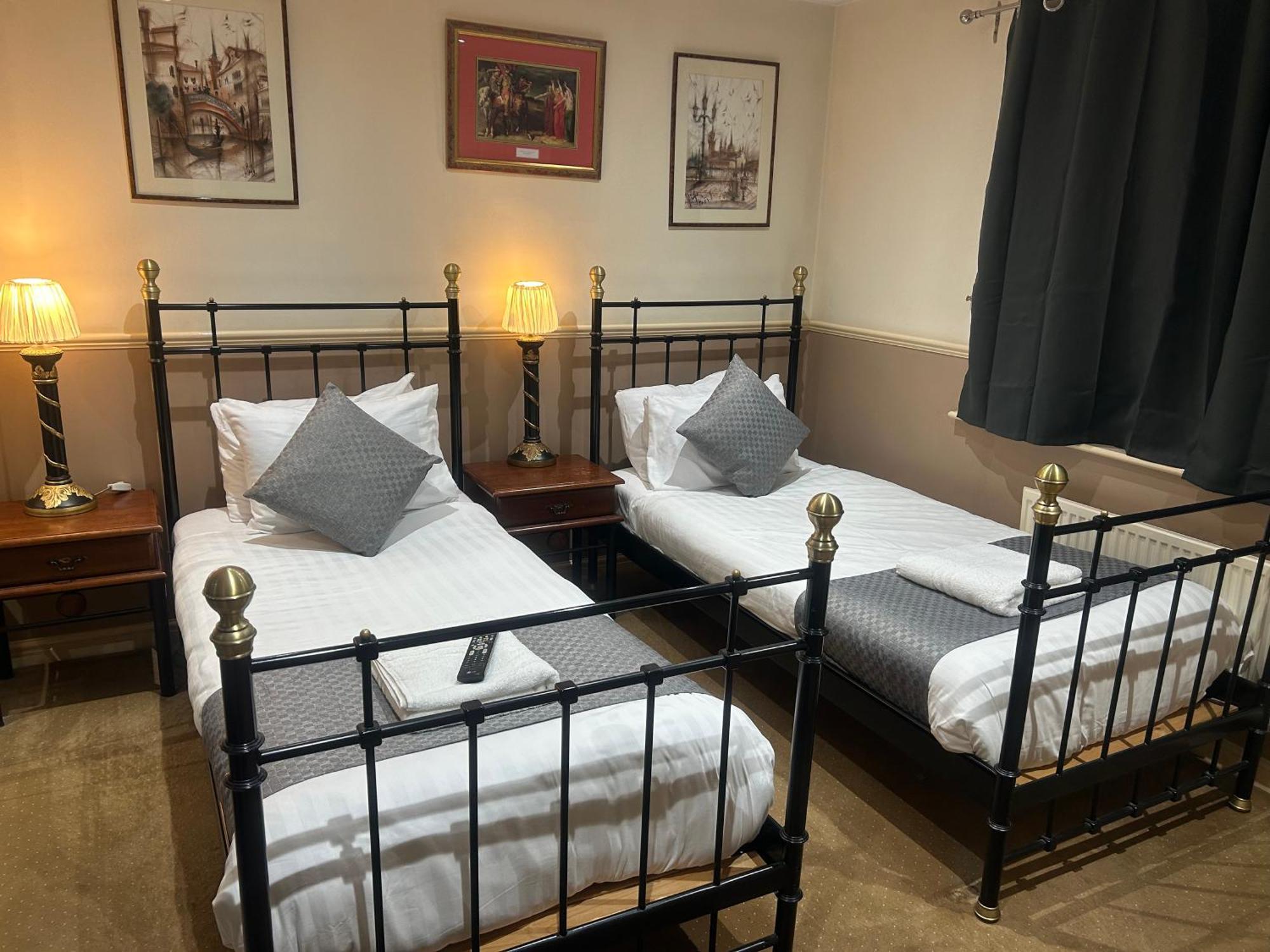 Arden Guest House B&B - Nec Birmingham - Birmingham Airport Bickenhill Extérieur photo