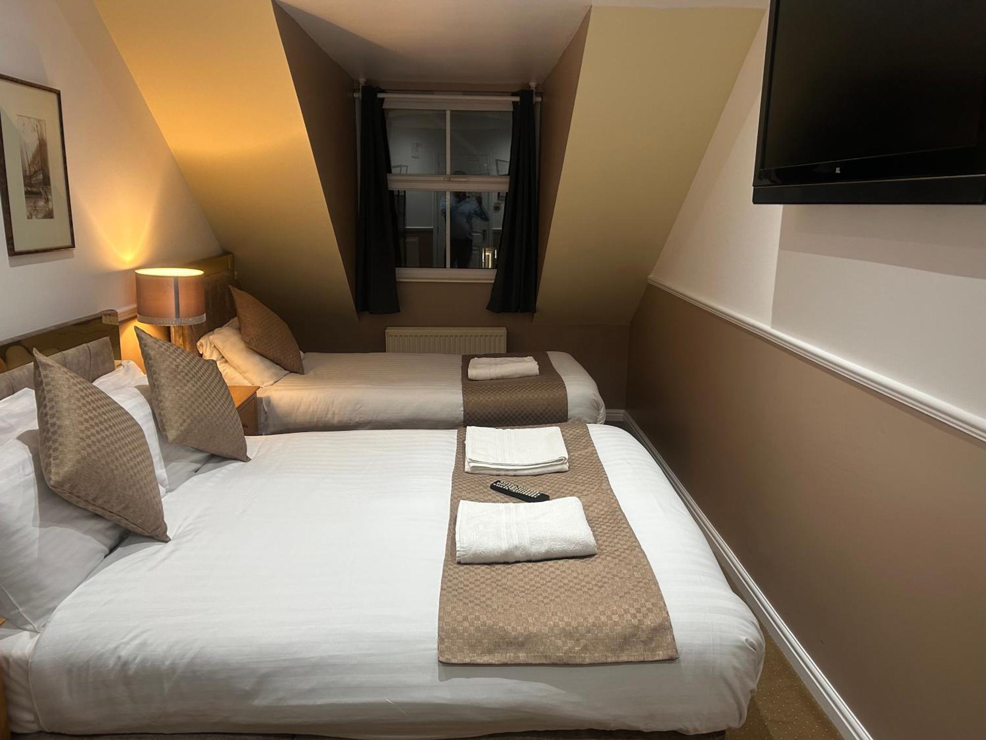 Arden Guest House B&B - Nec Birmingham - Birmingham Airport Bickenhill Extérieur photo