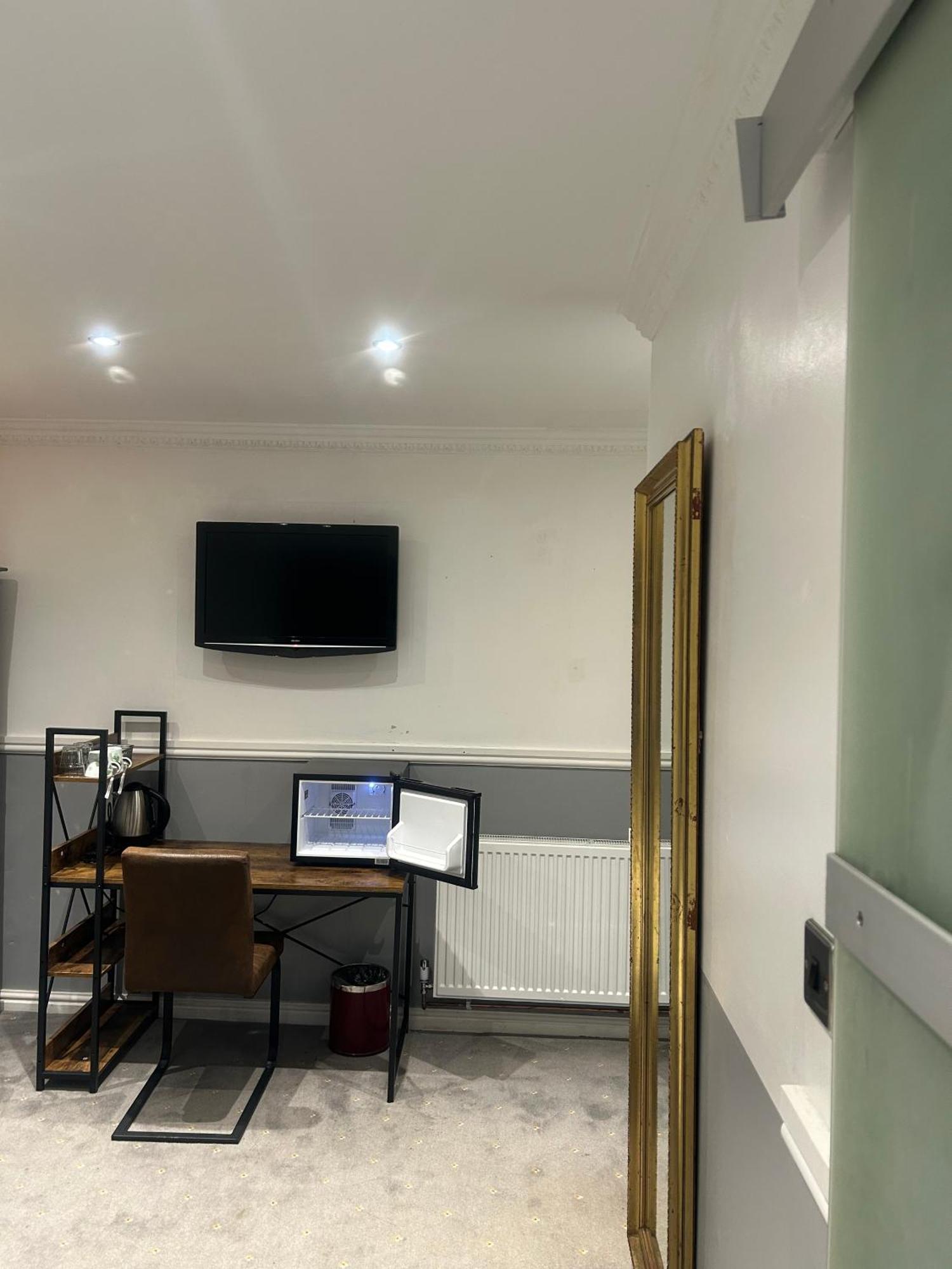 Arden Guest House B&B - Nec Birmingham - Birmingham Airport Bickenhill Extérieur photo
