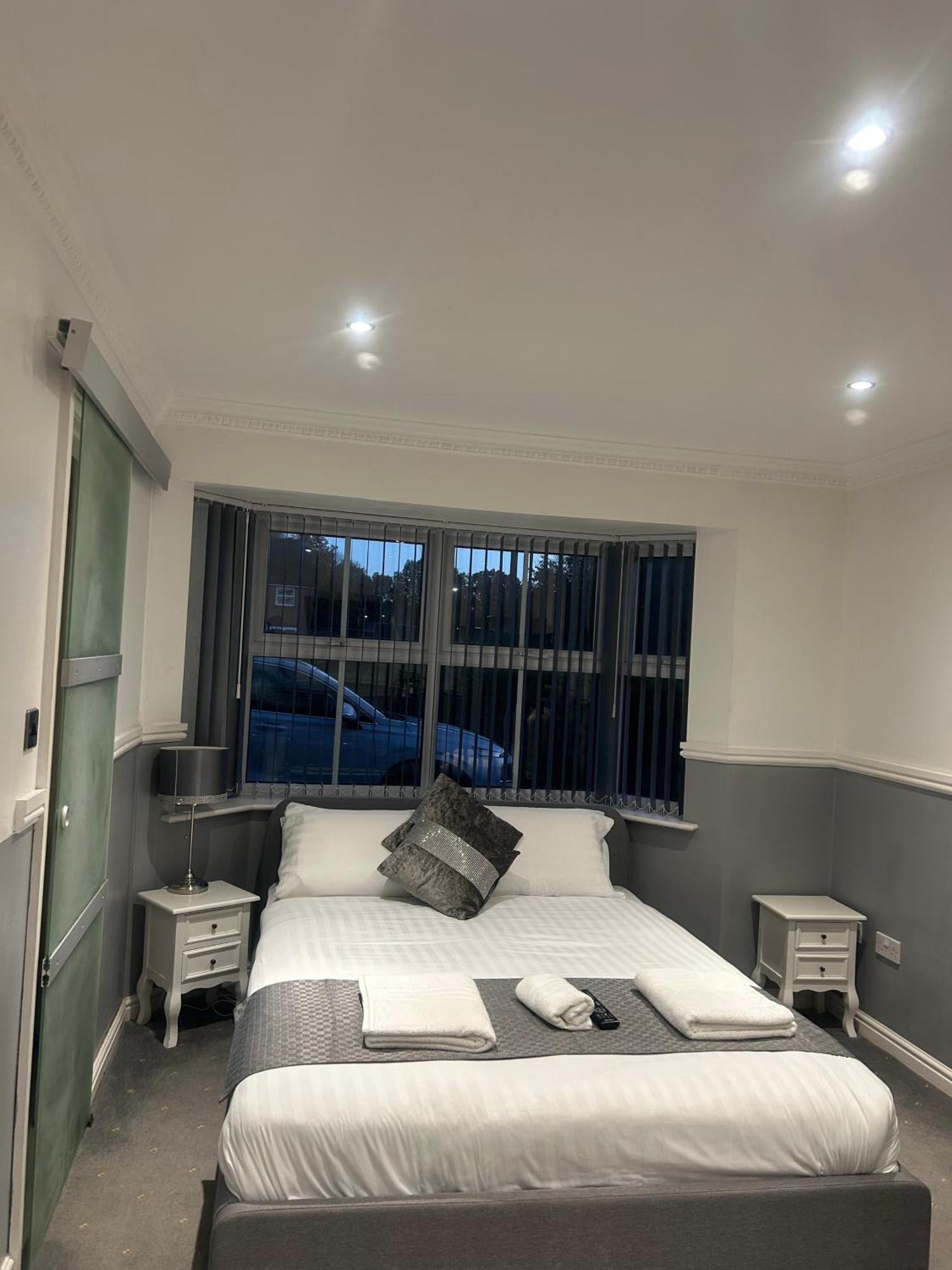 Arden Guest House B&B - Nec Birmingham - Birmingham Airport Bickenhill Extérieur photo